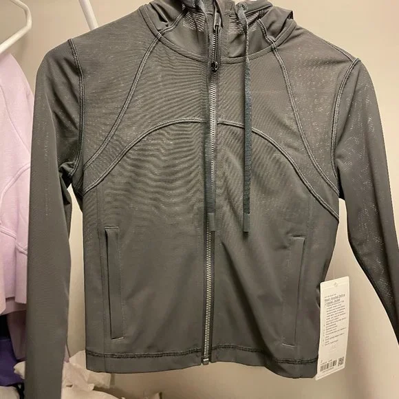 ルルレモンDefine Cropped Hooded Jacket nulu 6 Define Cropped Hooded Jacket *Nulu | Women's Hoodies